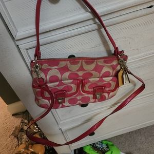 GUC Coach purse.